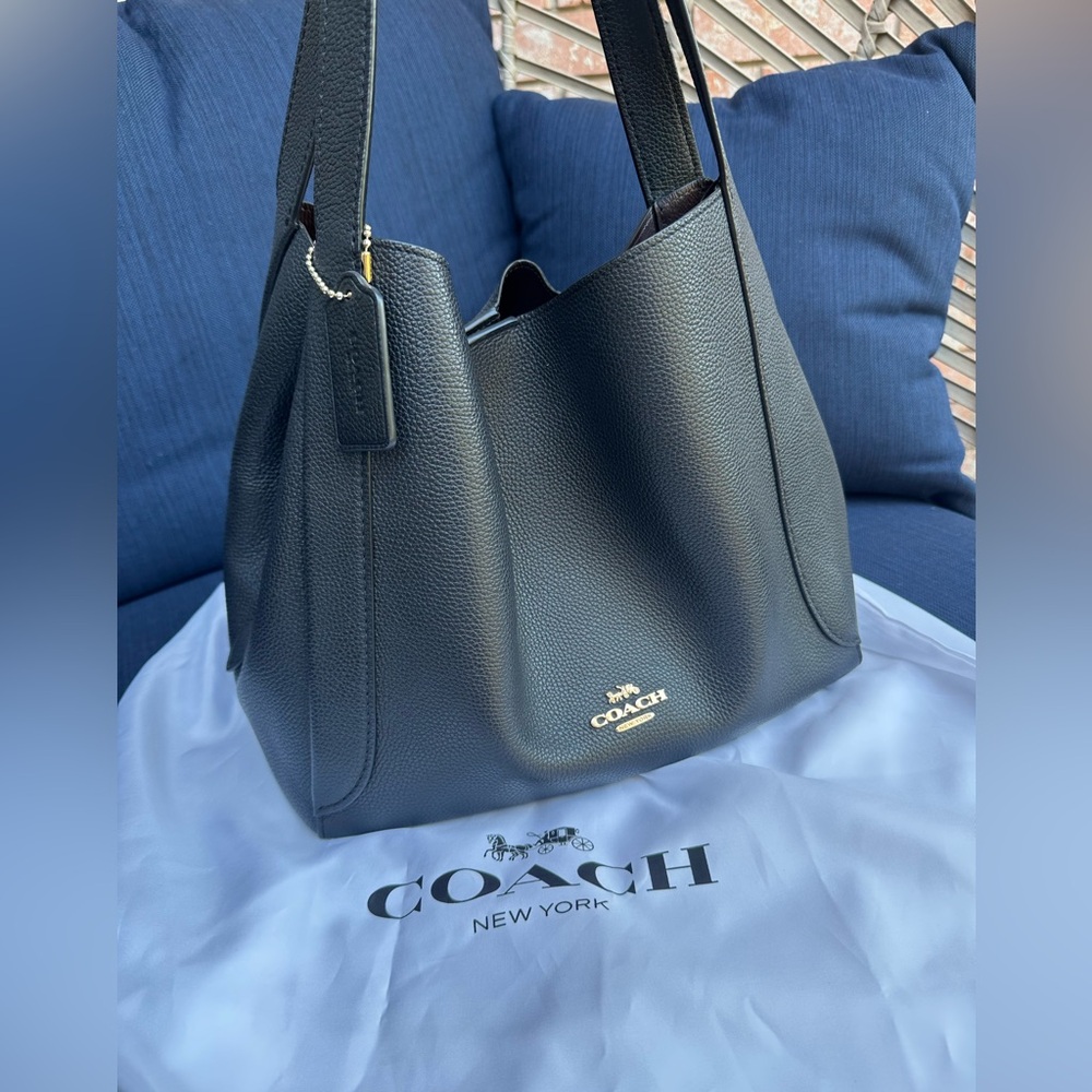 Coach Hadley Hobo Shoulder Bag
